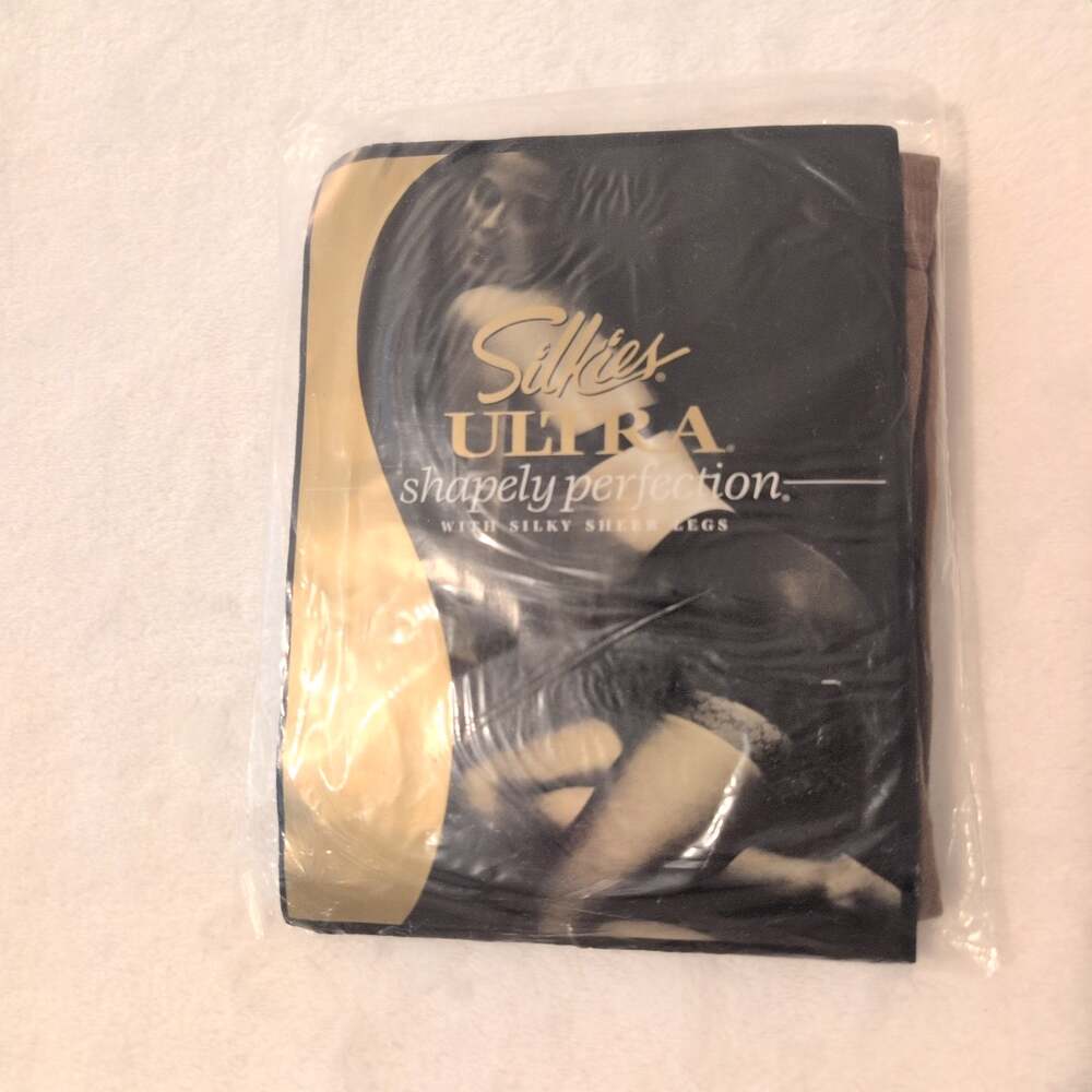 Silkies Ultra Shapely Perfection NewInPackage Vtg 90s Beige Pantyhose Women's L